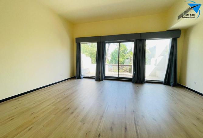 962198 - Property Image 2