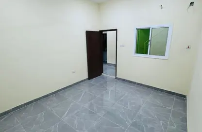 شقة - 4 غرف نوم - 4 حمامات للايجار في القضيبية - المنامة - محافظة العاصمة