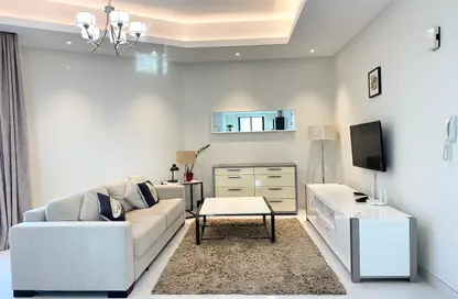 Apartment - 1 Bedroom - 2 Bathrooms for rent in Seef - Capital Governorate