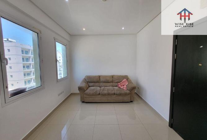 972512 - Property Image 2