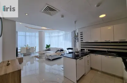 Apartment - 2 Bedrooms - 4 Bathrooms for rent in Al Juffair - Capital Governorate