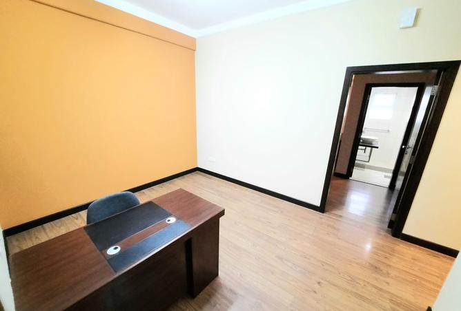 965011 - Property Image 3