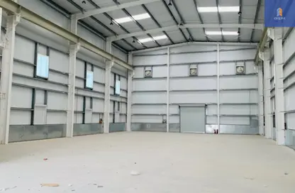 Warehouse - Studio - 2 Bathrooms for rent in Askar - Southern Governorate
