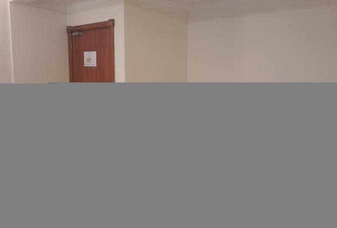 967098 - Property Image 2