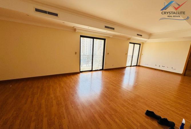 971359 - Property Image 2