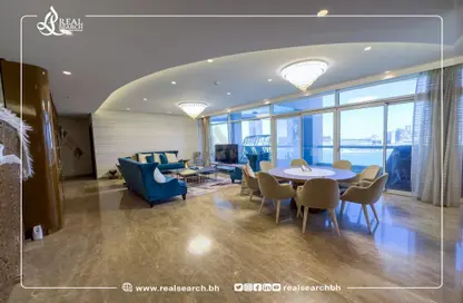 Penthouse - 3 Bedrooms - 5 Bathrooms for rent in Reef Island - Capital Governorate