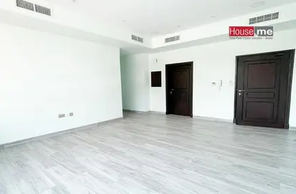 Empty Room image for: Apartment - 2 Bedrooms - 2 Bathrooms for rent in Segaya - Manama - Capital Governorate, Image 1