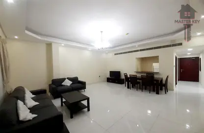 Living / Dining Room image for: Apartment - 2 Bedrooms - 3 Bathrooms for rent in Al Burhama - Manama - Capital Governorate, Image 1