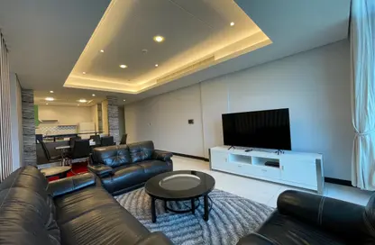 Apartment - 3 Bedrooms - 4 Bathrooms for rent in Reef Island - Capital Governorate