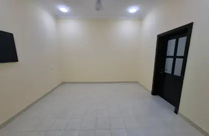 Apartment - 2 Bedrooms - 2 Bathrooms for rent in Sitra - Central Governorate