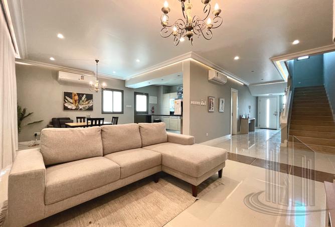 957976 - Property Image 2