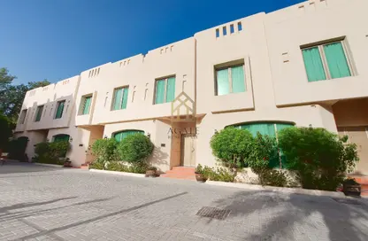 Villa - 2 Bedrooms - 3 Bathrooms for rent in Al Juffair - Capital Governorate