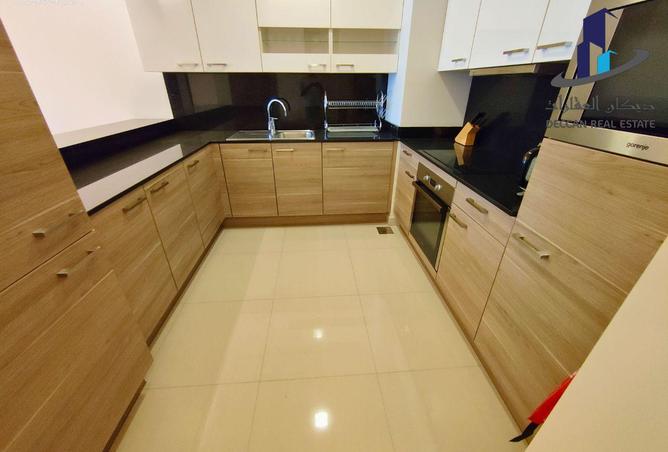 989215 - Property Image 3