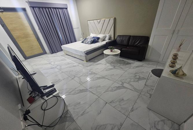 992287 - Property Main Image