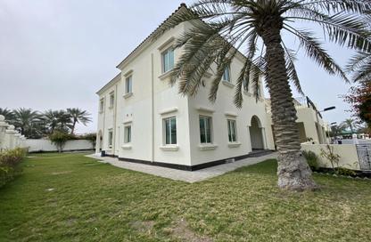 Villa - 4 Bedrooms - 4 Bathrooms for rent in Janabiya - Northern Governorate