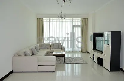 Apartment - 2 Bedrooms - 3 Bathrooms for rent in Al Juffair - Capital Governorate