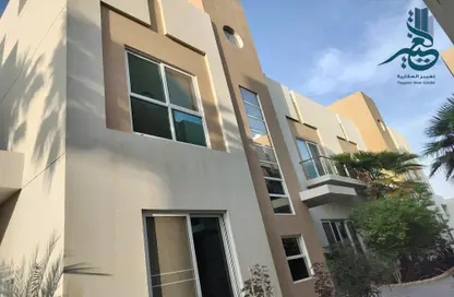 فيلا - 4 غرف نوم - 4 حمامات للايجار في الجنبية - المحافظة الشمالية