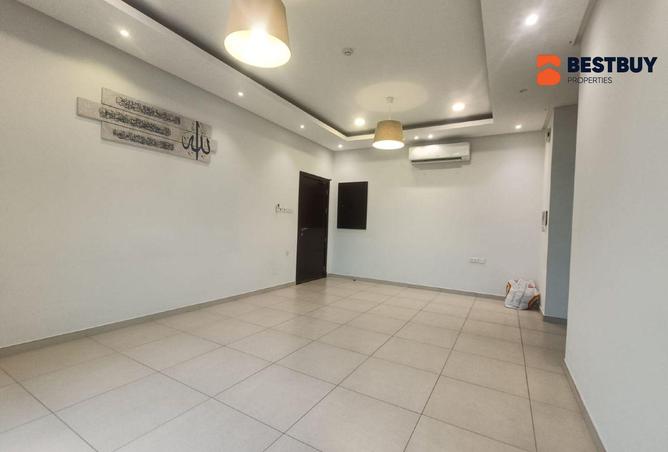 961330 - Property Image 2