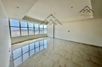 Apartment - 3 Bedrooms - 4 Bathrooms for rent in Hidd - Muharraq Governorate
