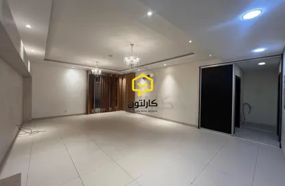 Apartment - 3 Bedrooms - 2 Bathrooms for sale in Isa Town - Central Governorate