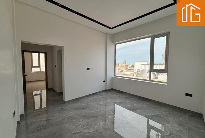 981138 - Property Image 2