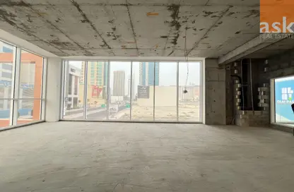 Retail - Studio - 2 Bathrooms for rent in Seef - Capital Governorate