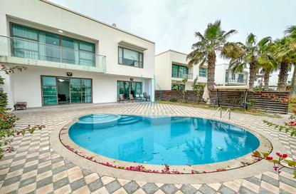 Villa - 5 Bedrooms - 7+ Bathrooms for rent in Tala Island - Amwaj Islands - Muharraq Governorate