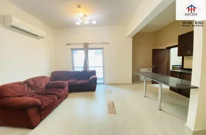 Apartment - 2 Bedrooms - 2 Bathrooms for rent in Mahooz - Manama - Capital Governorate