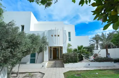 فيلا - 5 غرف نوم - 5 حمامات للايجار في باربار - المحافظة الشمالية