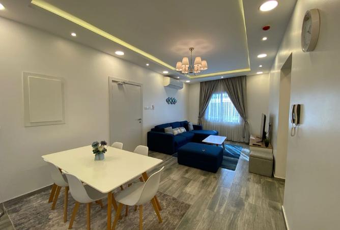 983914 - Property Image 2