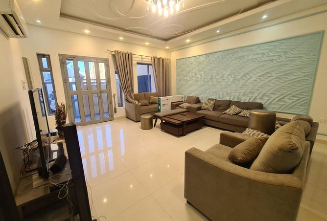 978630 - Property Image 3