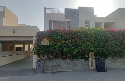 Villa - 4 Bedrooms - 4 Bathrooms for rent in Janabiya - Northern Governorate