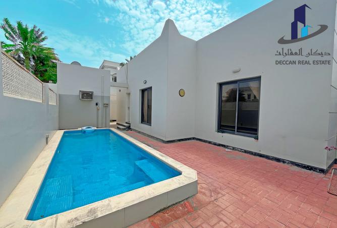 Villa - 3 Bedrooms - 3 Bathrooms for rent in Janabiya - Northern Governorate