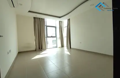 Apartment - 2 Bedrooms - 2 Bathrooms for rent in Hidd - Muharraq Governorate