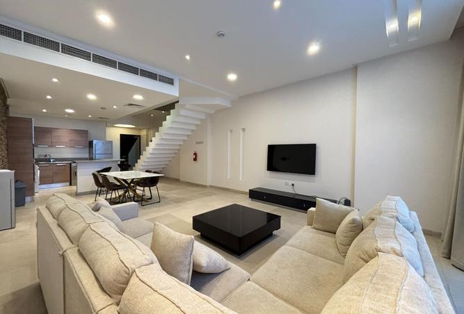 982696 - Property Image 2