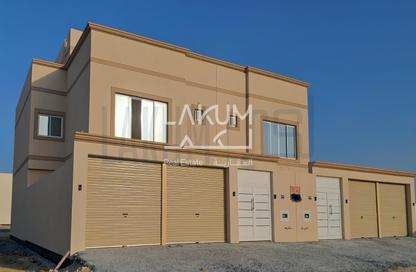 Villa - 5 Bedrooms - 6 Bathrooms for sale in Askar - Southern Governorate