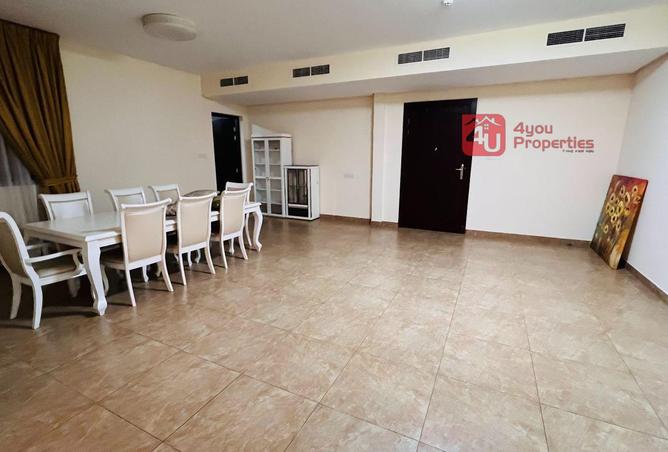 965605 - Property Image 3