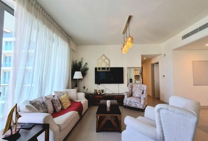 977489 - Property Image 2