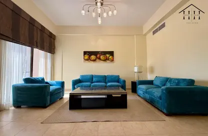Apartment - 2 Bedrooms - 2 Bathrooms for rent in Sanabis - Manama - Capital Governorate