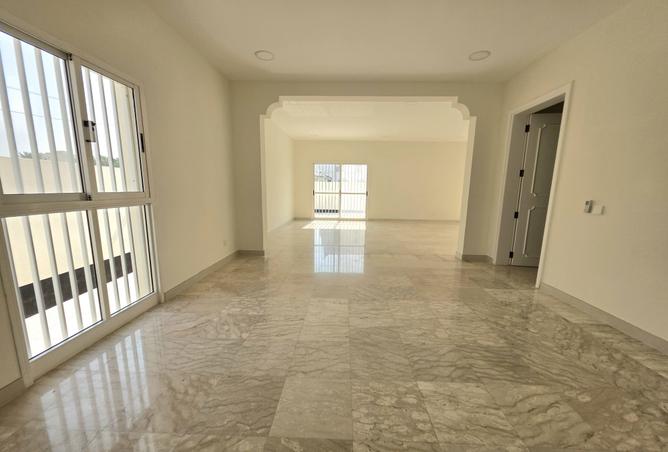 970650 - Property Image 3