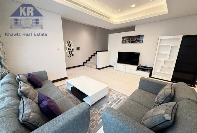 989975 - Property Main Image