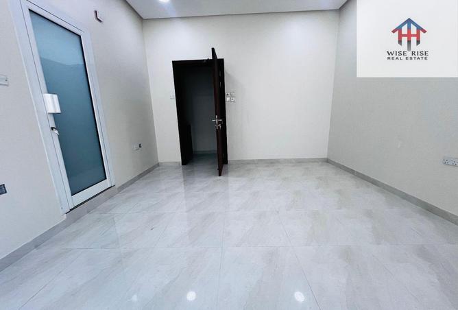 967004 - Property Main Image