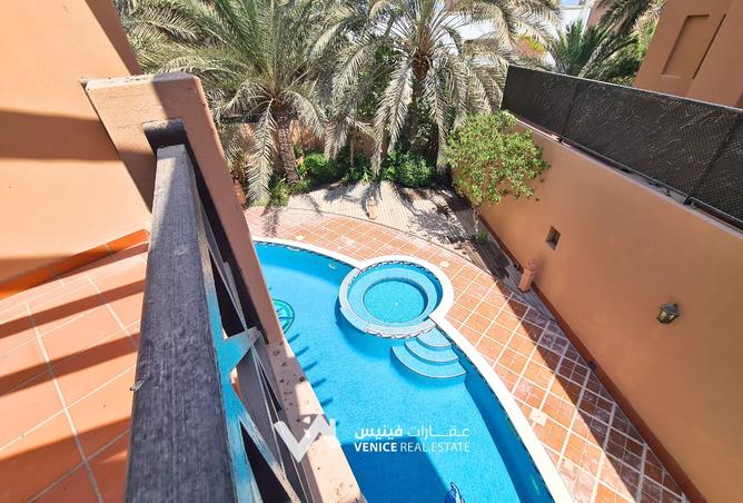 953906 - Property Image 2