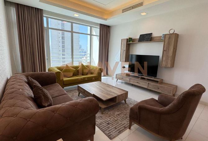 985805 - Property Image 2