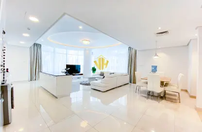 Apartment - 3 Bedrooms - 5 Bathrooms for rent in Al Juffair - Capital Governorate