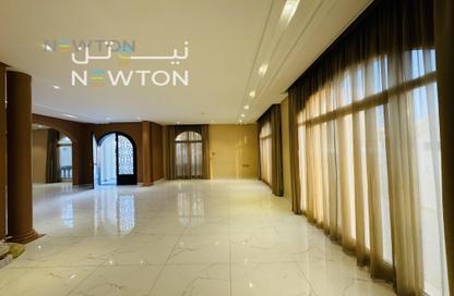 Villa - 5 Bedrooms - 5 Bathrooms for rent in Tubli - Central Governorate