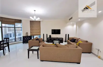 Apartment - 3 Bedrooms - 4 Bathrooms for rent in Seef - Capital Governorate