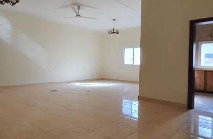 Apartment - 3 Bedrooms - 2 Bathrooms for rent in Arad - Muharraq Governorate