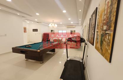 Apartment - 2 Bedrooms - 3 Bathrooms for rent in Hidd - Muharraq Governorate