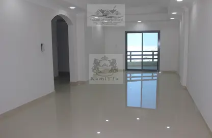 Empty Room image for: Apartment - 5 Bedrooms - 4 Bathrooms for sale in Hidd - Muharraq Governorate, Image 1